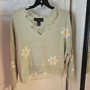 Daisy Embroidered Frayed Hem Sweater